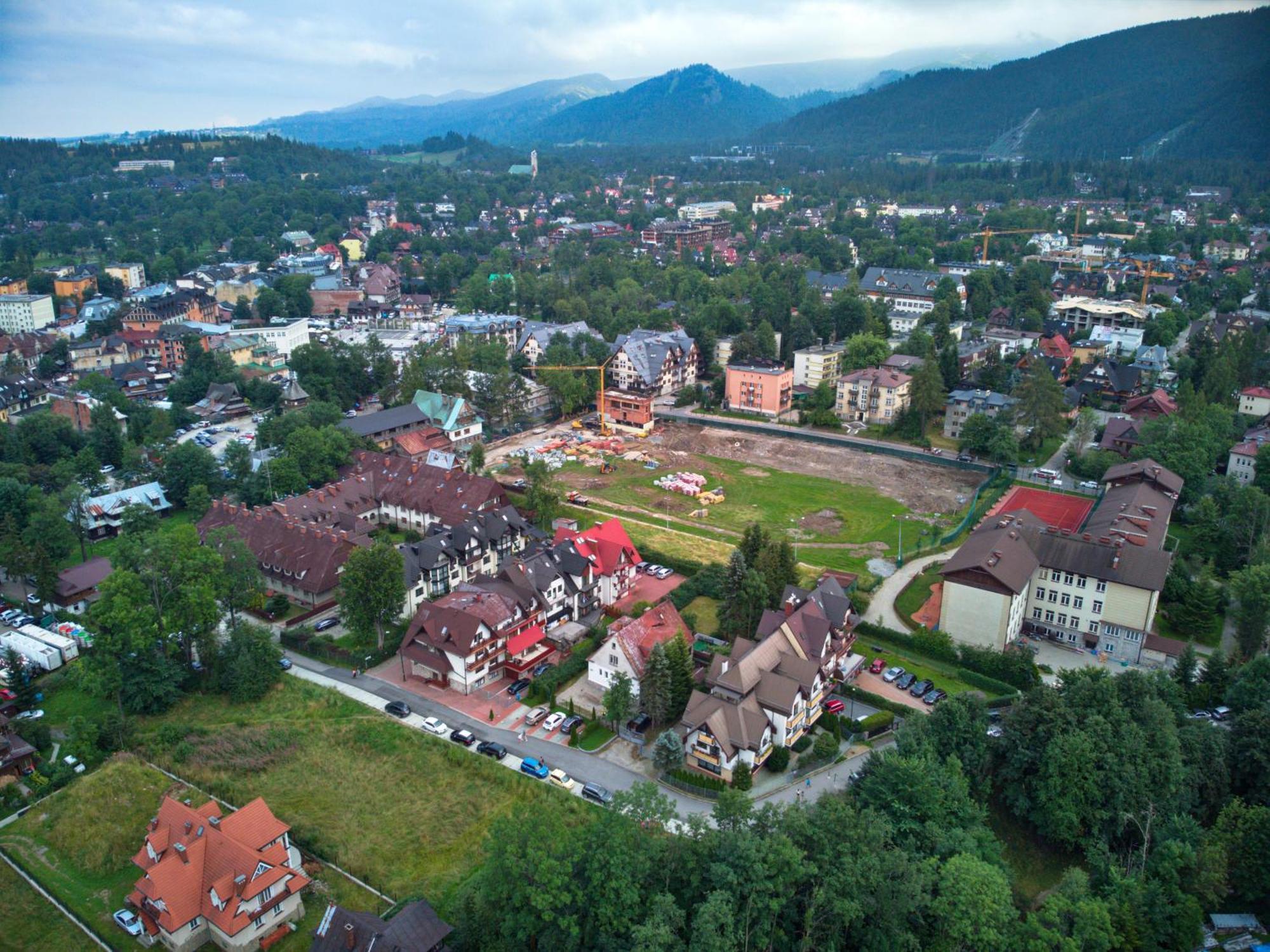 DOM WOLNOSTOJĄCY W CENTRUM przy Krupówkach z dużym tarasem, ogrodem i kominkiem! Zakopane Zewnętrze zdjęcie
